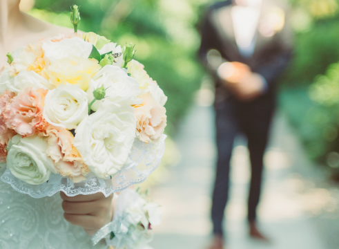 中年的婚姻需要夫妻之间不断地去经营及维护